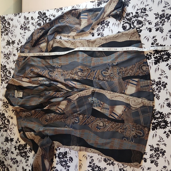 Nicola blouse with shoulder pads C8 - Picture 7 of 8